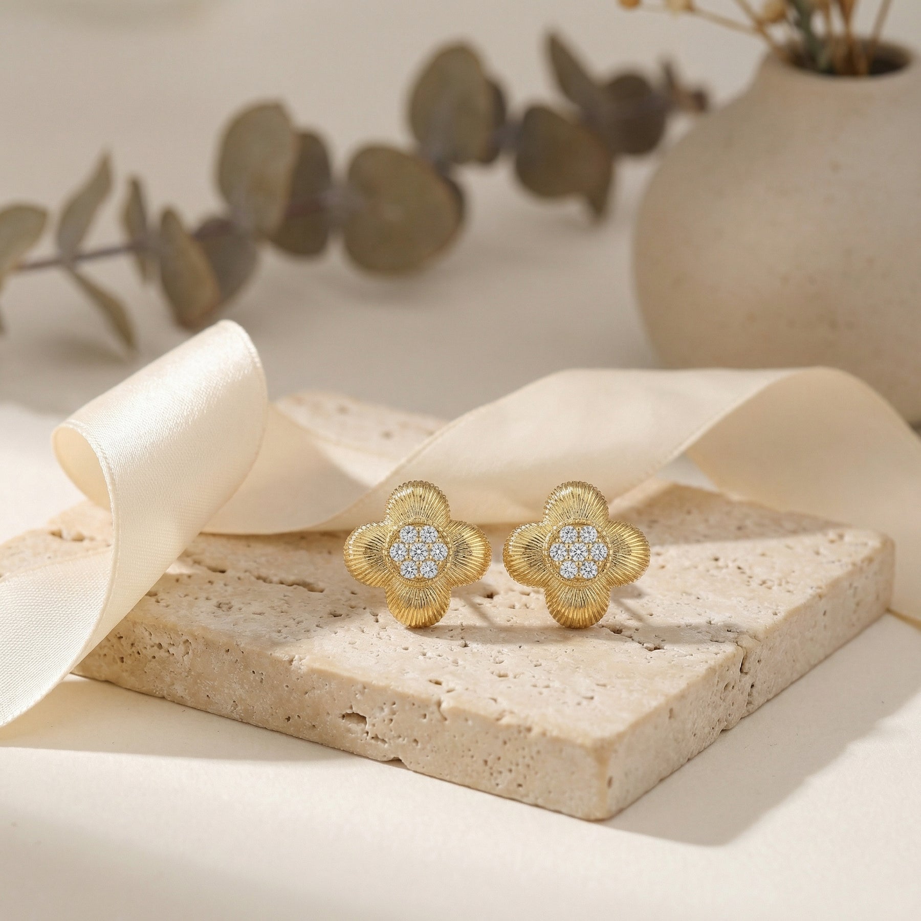 Fluted Clover Stud Earrings – sterling silver earrings