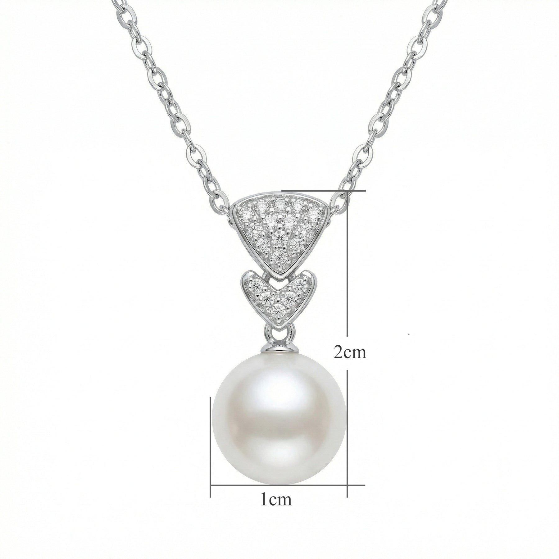 White Pearl Pendant Necklace – pearl necklace, close-up