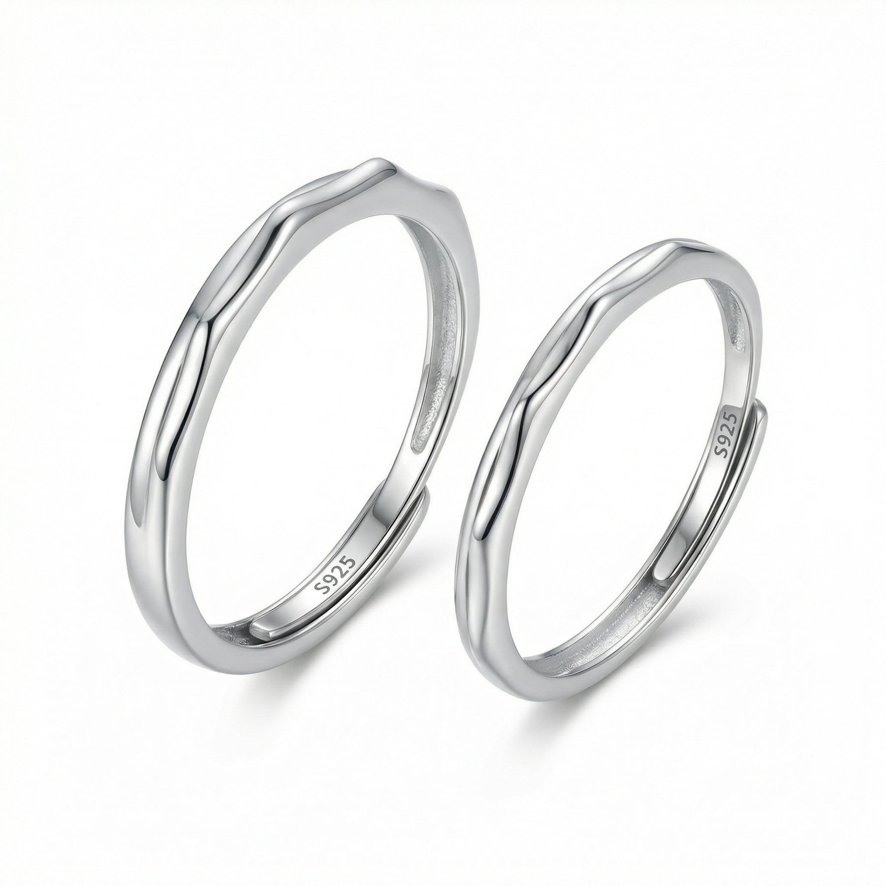 Wavy Textured Couple Rings – sterling silver ring, front view