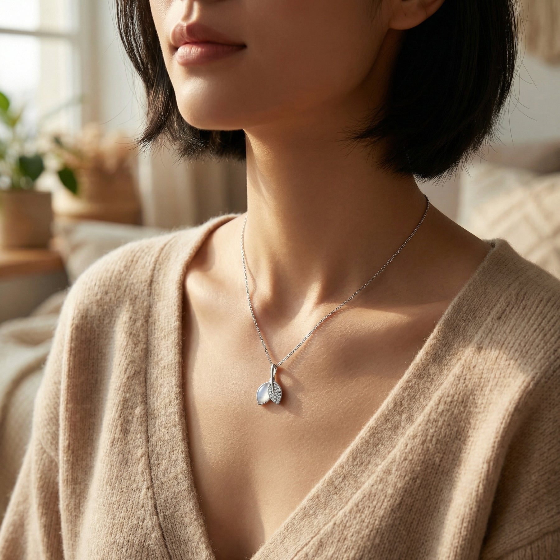 Leaf Pearl Moonstone Necklace – pearl necklace, close-up