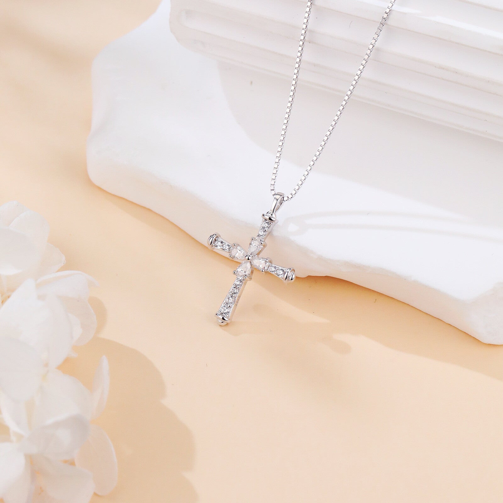Silver Cross Necklace with Sparkling stone – sparkling stone necklace
