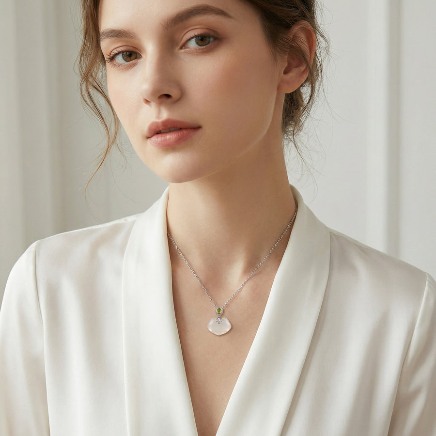 Heart-Shaped Jade Peridot Necklace – jade necklace, front view