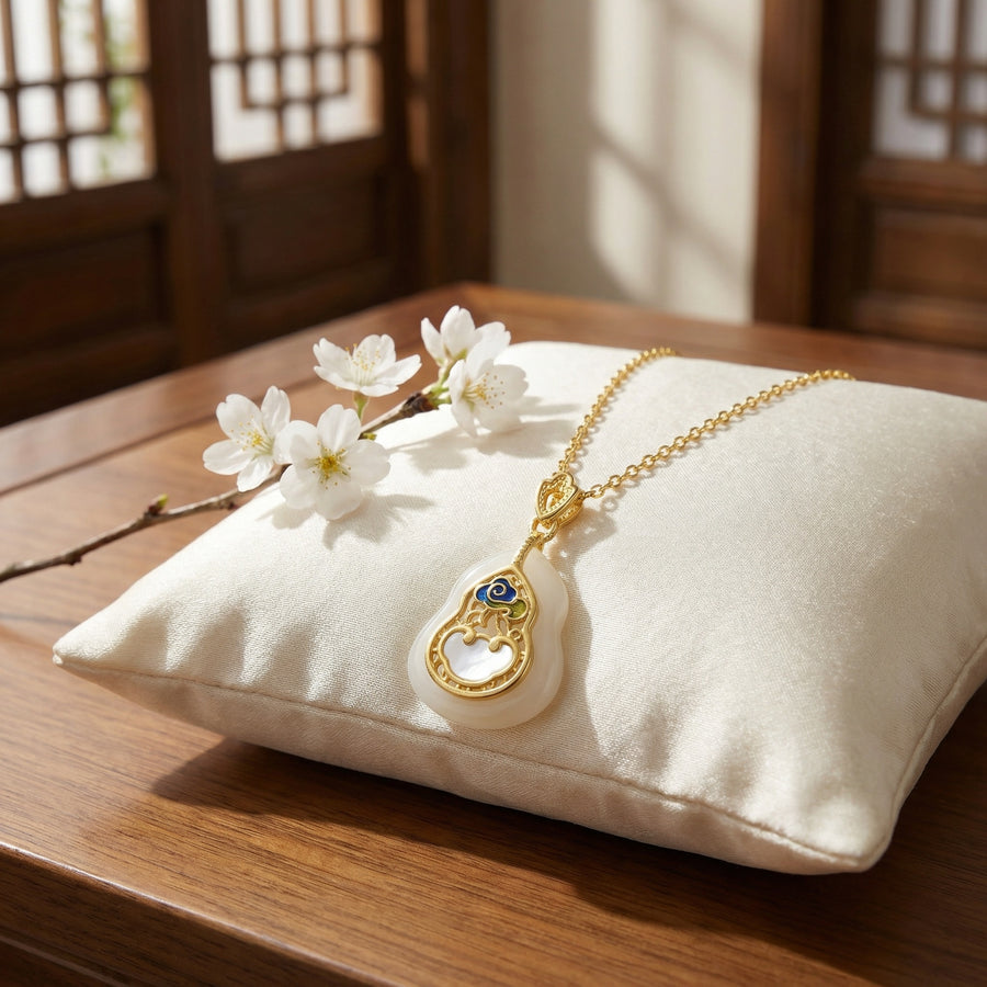 Hulu Pendant Necklace with Ruyi Cloud – jade necklace, close-up