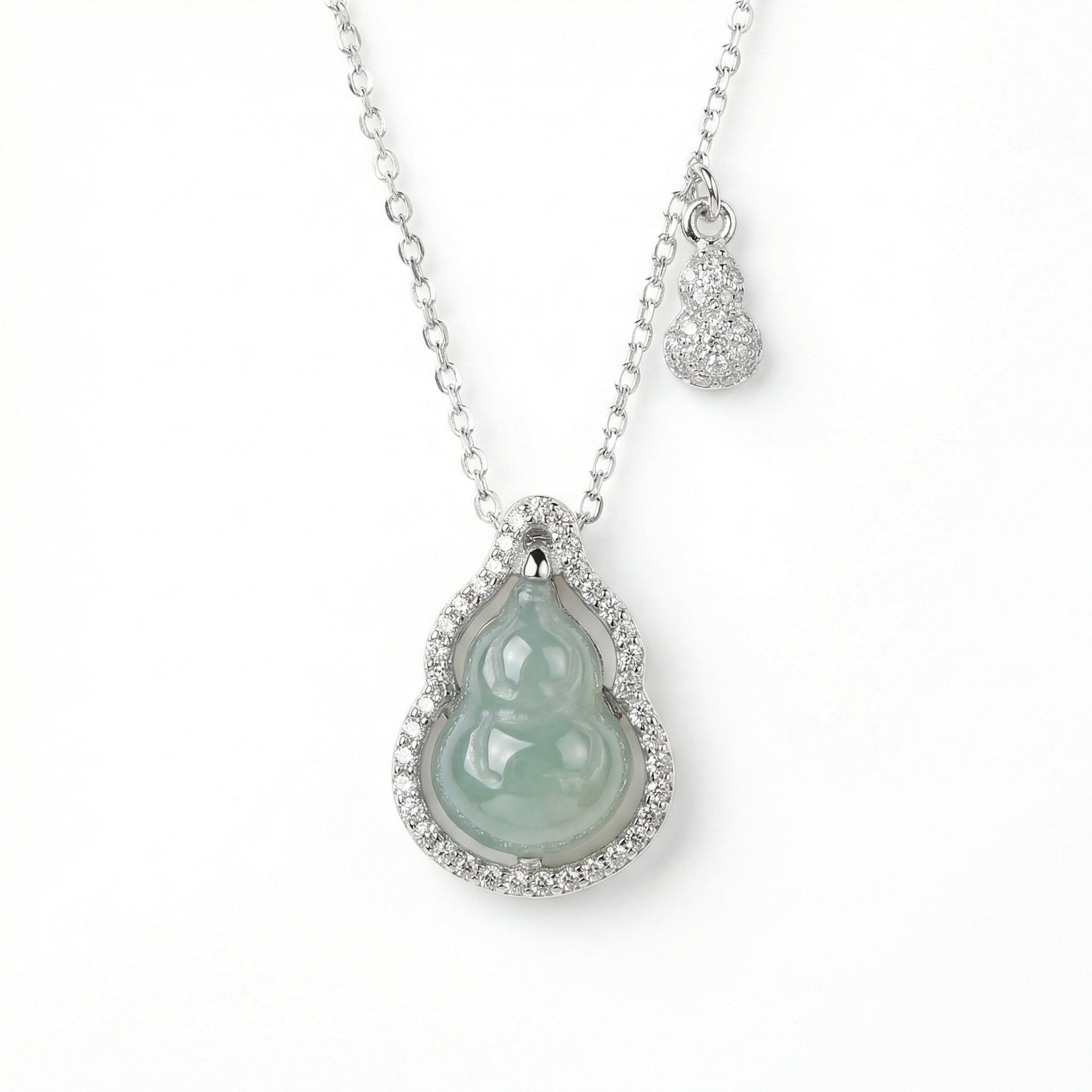 Double Gourd Jadeite Pendant Necklace – jade necklace, side detail