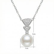 White Pearl Pendant Necklace – pearl necklace, close-up