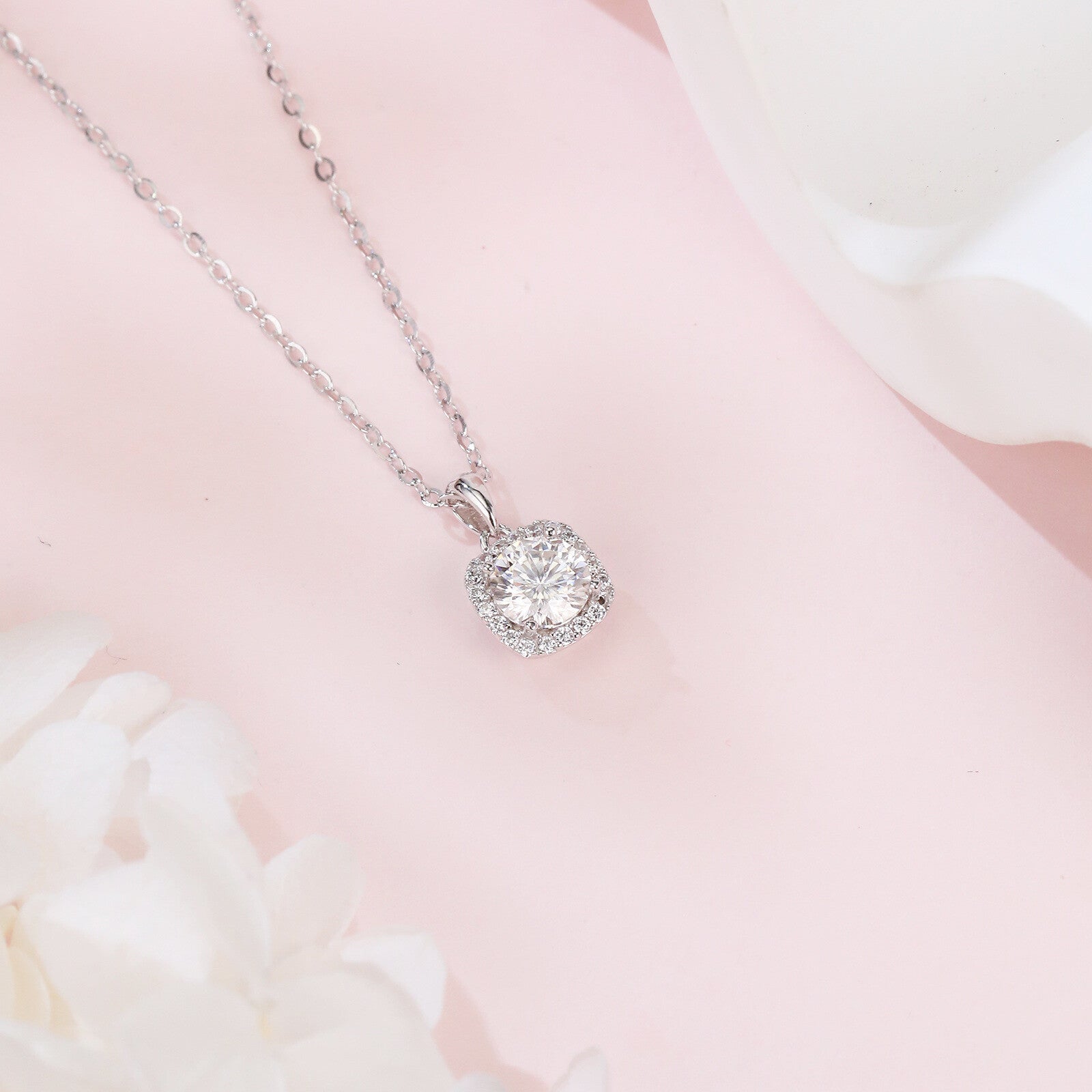 Square Halo Sparkling stone Necklace – sparkling stone necklace, close-up