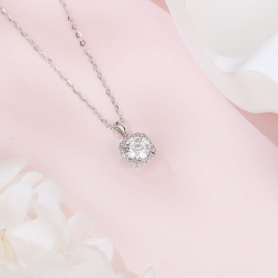 Square Halo Sparkling stone Necklace – sparkling stone necklace, close-up