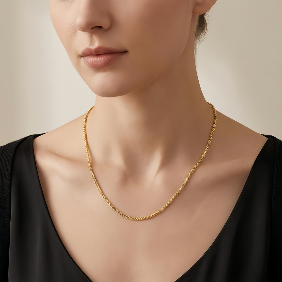 Italian gold-plated Wheat Chain Necklace – gold-plated necklace, close-up