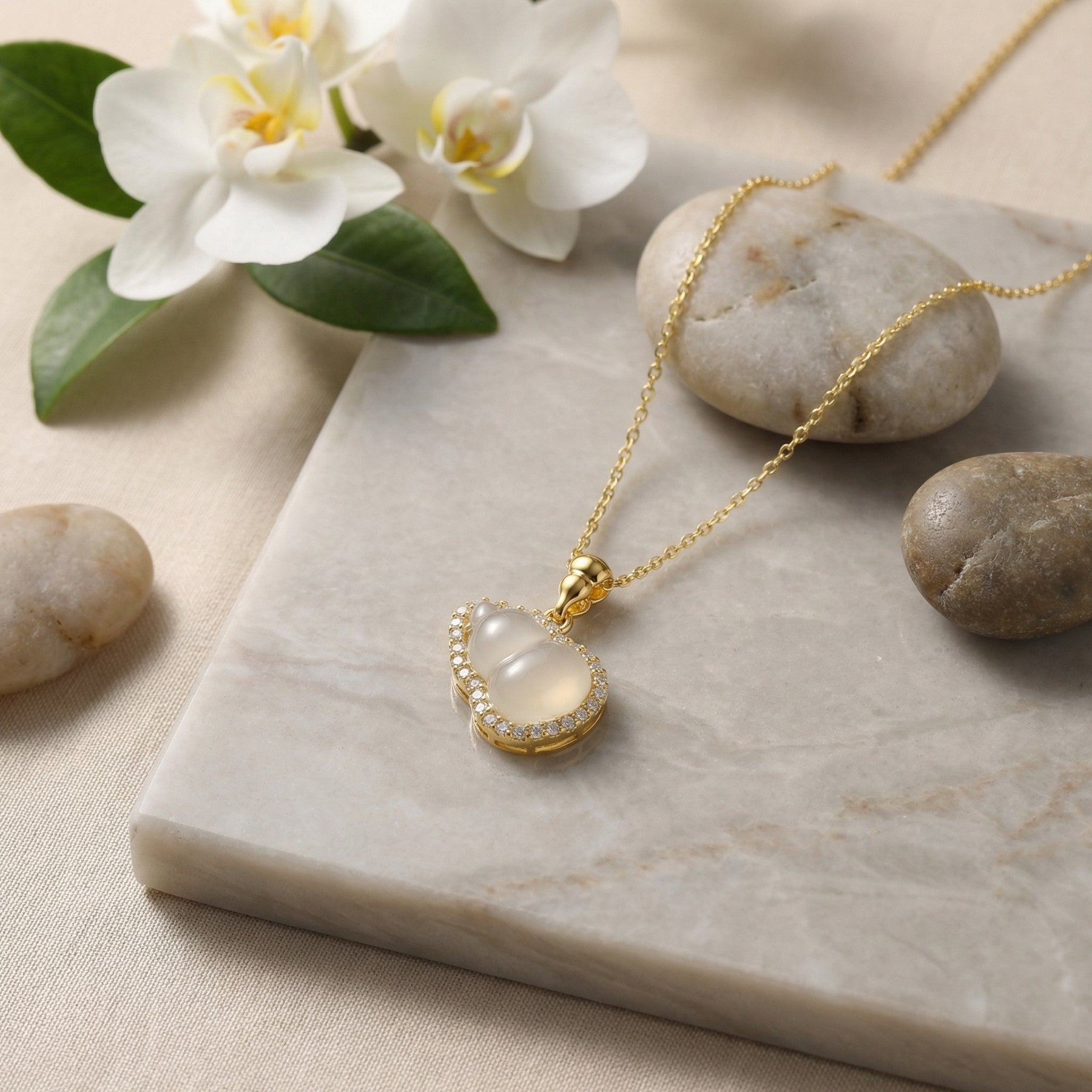 Hulu Gourd Halo Pendant Necklace – sterling silver necklace, front view
