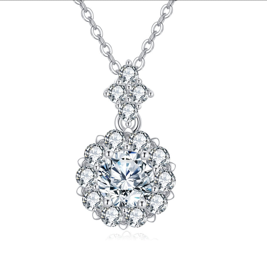 Round Sparkling stone Halo Necklace – sparkling stone necklace