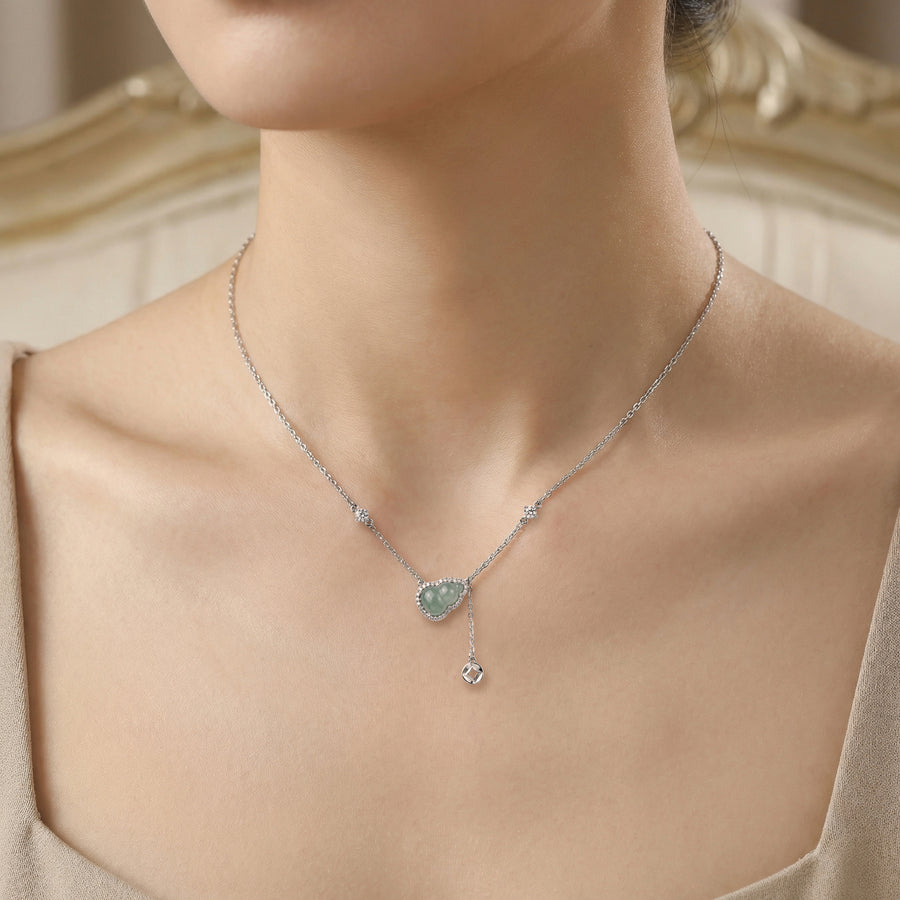 Green Jadeite Hulu Halo Necklace – jade necklace, close-up