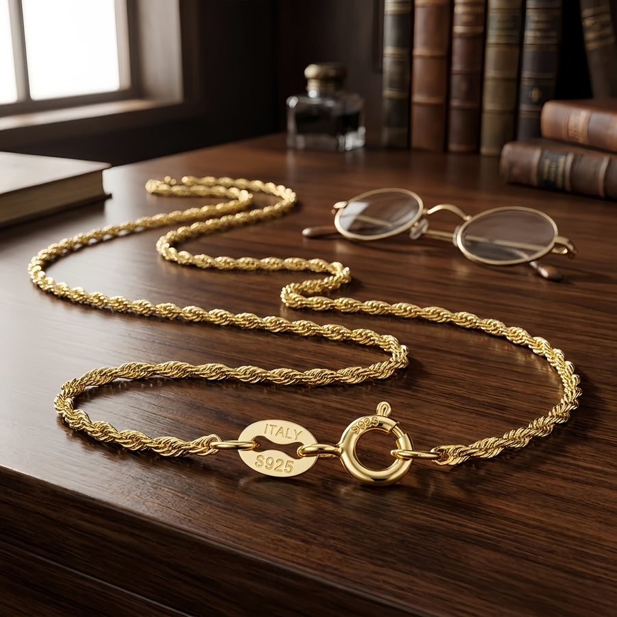 Gold-Plated Toggle Clasp Necklace – gold-plated necklace, close-up