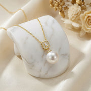 South Sea Pearl Geometric Pendant – pearl necklace, close-up