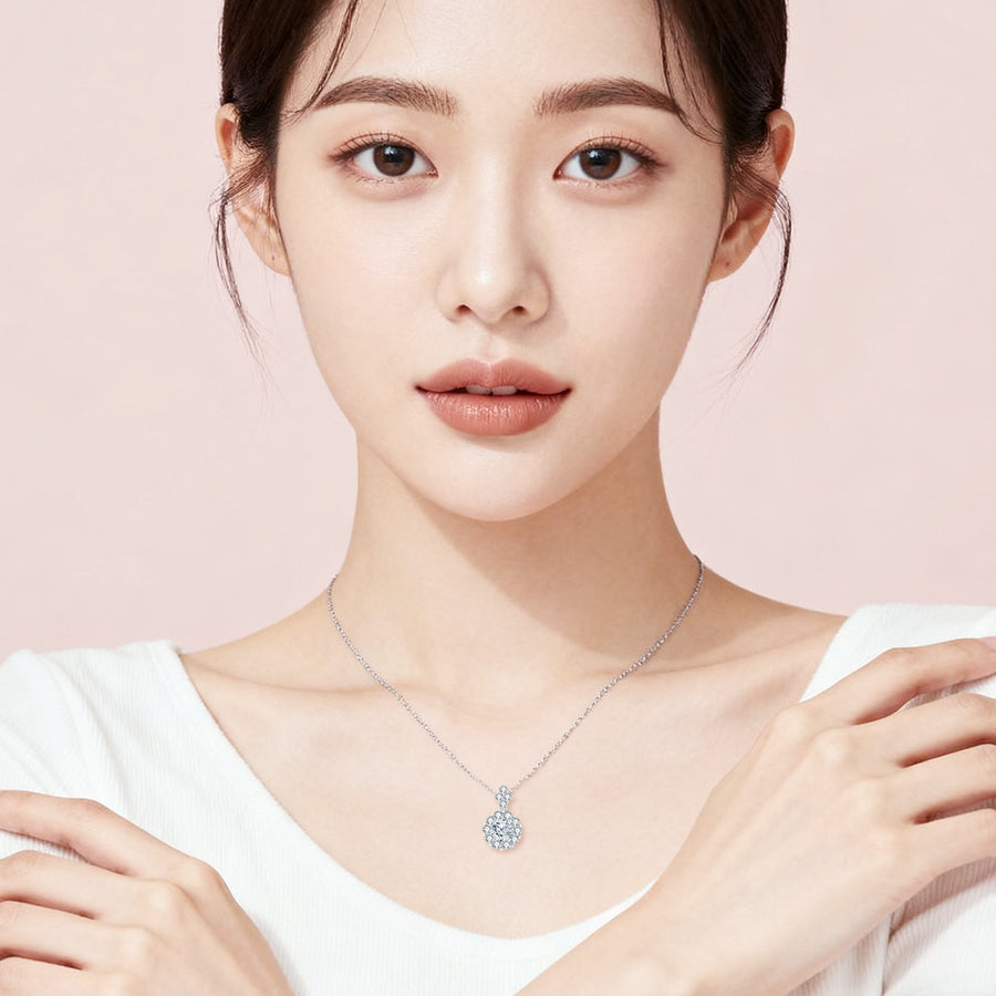 Round Sparkling stone Halo Necklace – sparkling stone necklace, front view