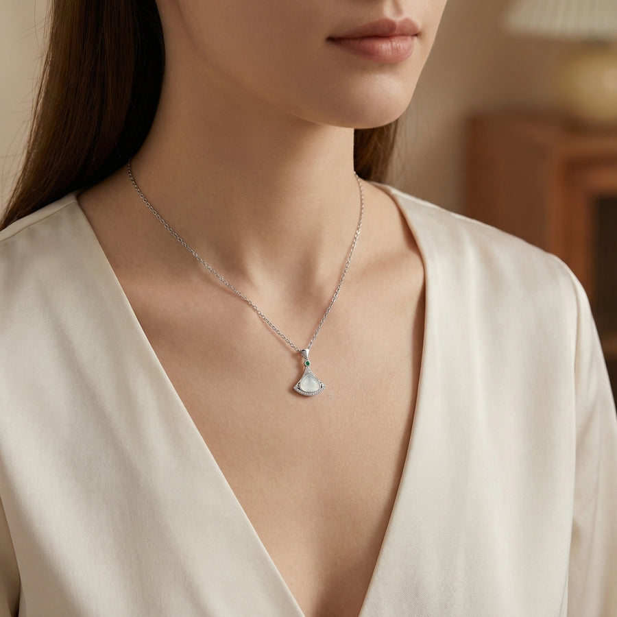 Fan-Shaped Moonstone Green stone Necklace – green stone necklace, close-up