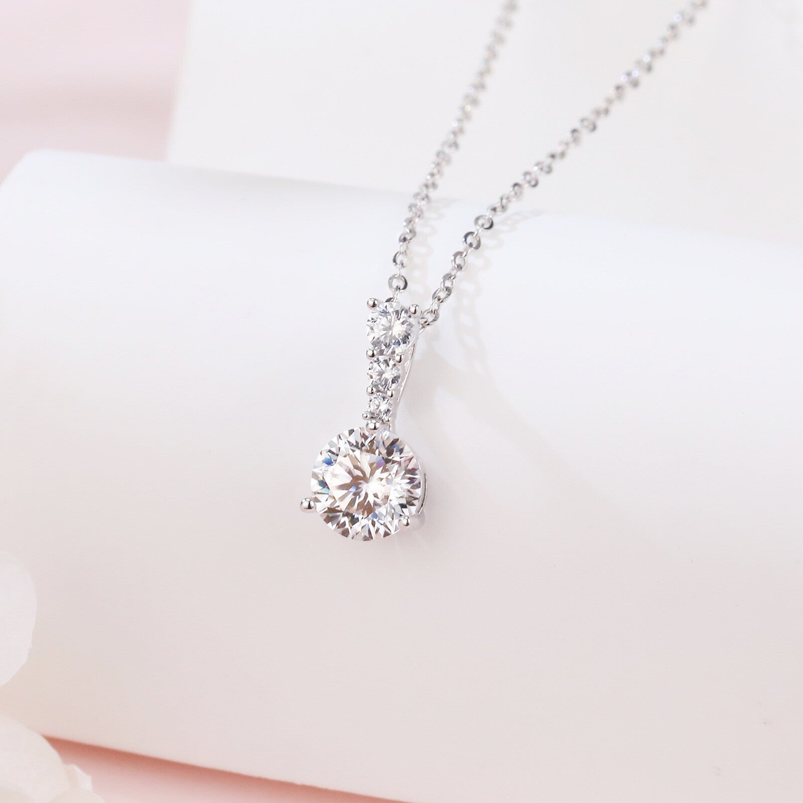 Triple Sparkling stone Graduated Necklace – sparkling stone necklace, side detail