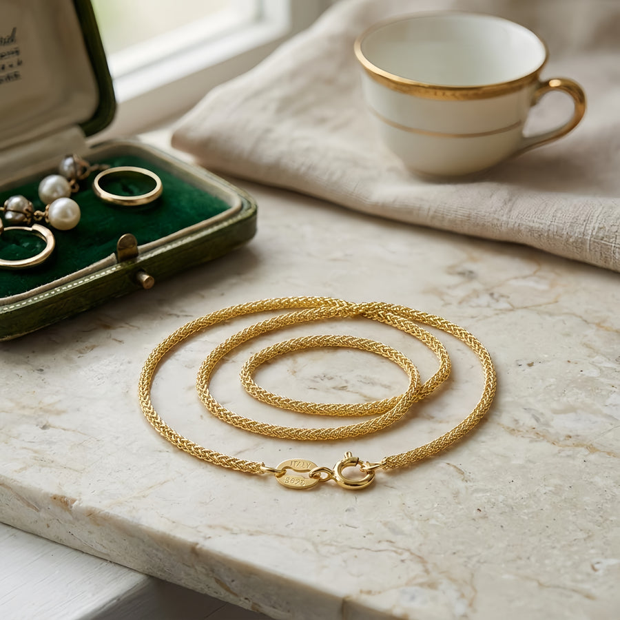 Italian gold-plated Wheat Chain Necklace – gold-plated necklace, front view