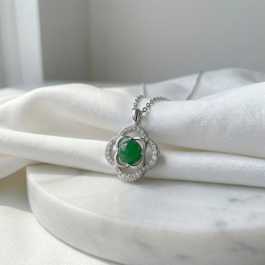 Quatrefoil Green Jadeite Necklace – jade necklace, side detail