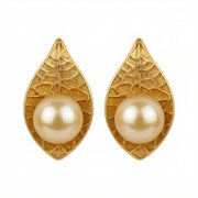Nature-Inspired Teardrop Pearl Studs – pearl earrings