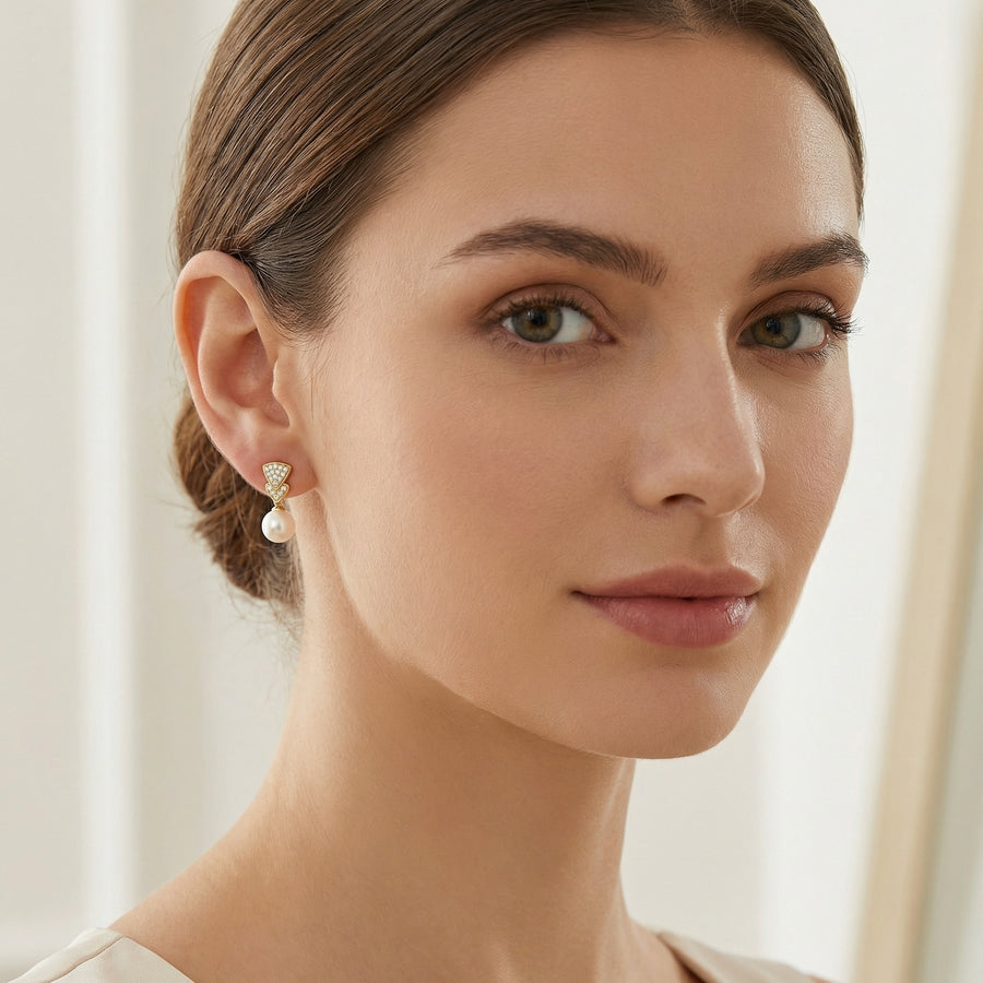 Fan-Shaped Pearl Drop Earrings – pearl earrings, side detail