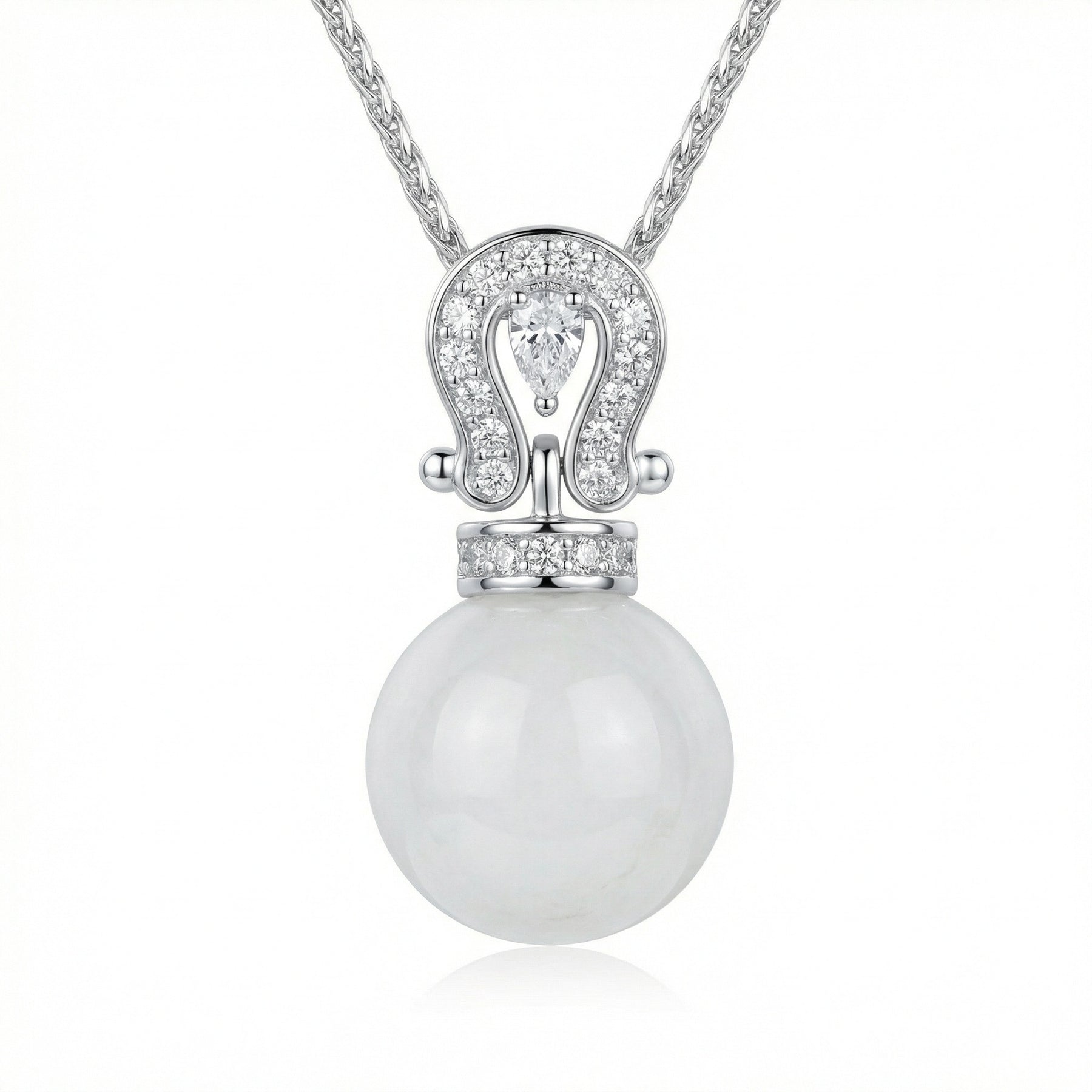 Horseshoe Pearl Necklace – pearl necklace, side detail