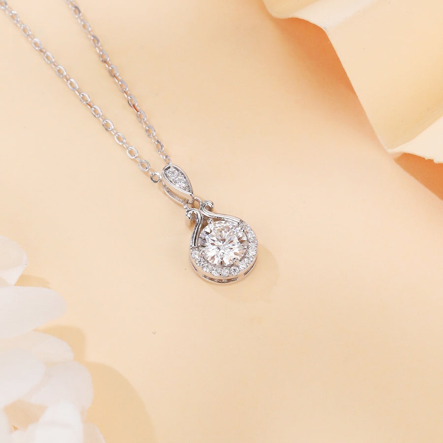 Sparkling stone Teardrop Pendant Necklace – sparkling stone necklace, front view