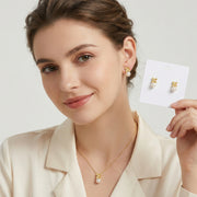 Pearl Floral Centerpiece Stud Earrings – pearl earrings