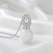 Horseshoe Pearl Necklace – pearl necklace