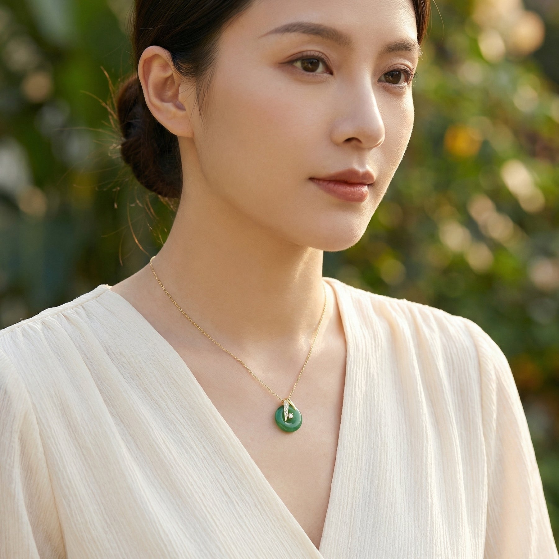Green Jade Pi Disc Necklace – jade necklace, close-up