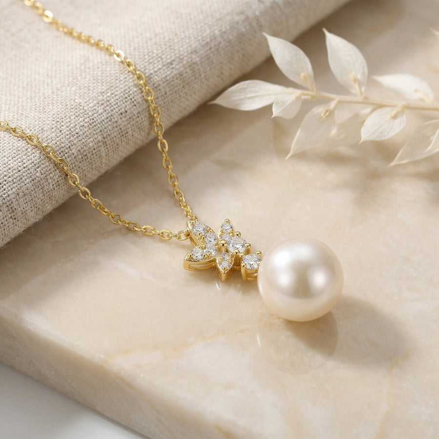 Floral Leaf Pearl Pendant Necklace – pearl necklace, front view