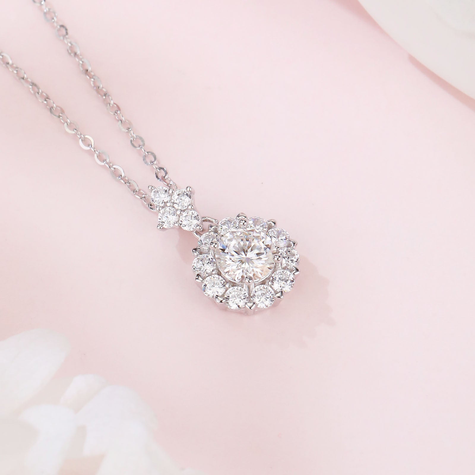 Round Sparkling stone Halo Necklace – sparkling stone necklace, close-up