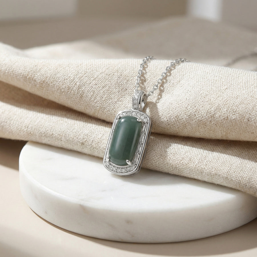 Oval green jade Cabochon Necklace – jade necklace, close-up