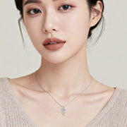 Sparkling stone Cat Pendant Necklace – sparkling stone necklace, front view