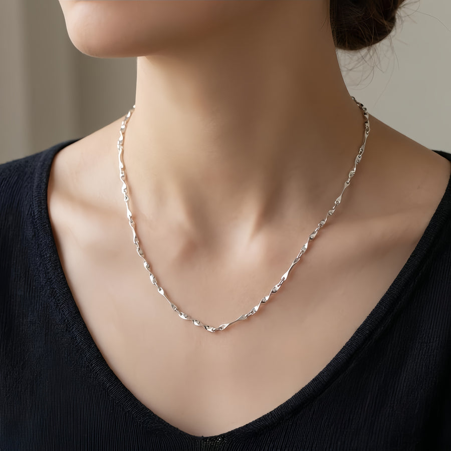 Italian Twisted Link Necklace – sterling silver necklace, close-up