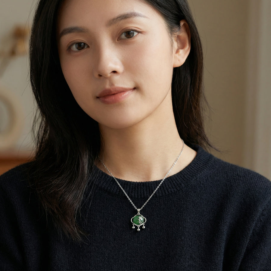 Floral Green Jade Pendant Necklace – jade necklace, close-up