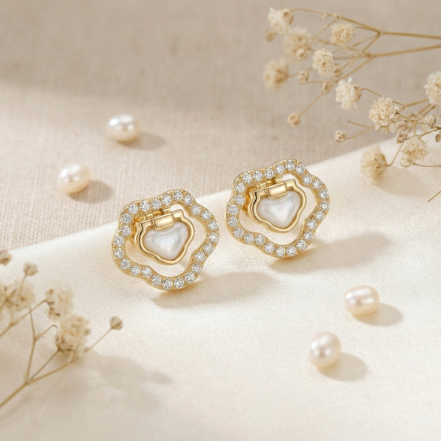 Heart Mother-of-Pearl Ruyi Studs – mother-of-pearl earrings