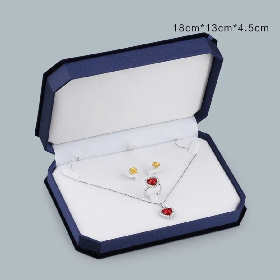 Paket 064 büyük takı seti kutusu 18 x 13 x 4,5 cm